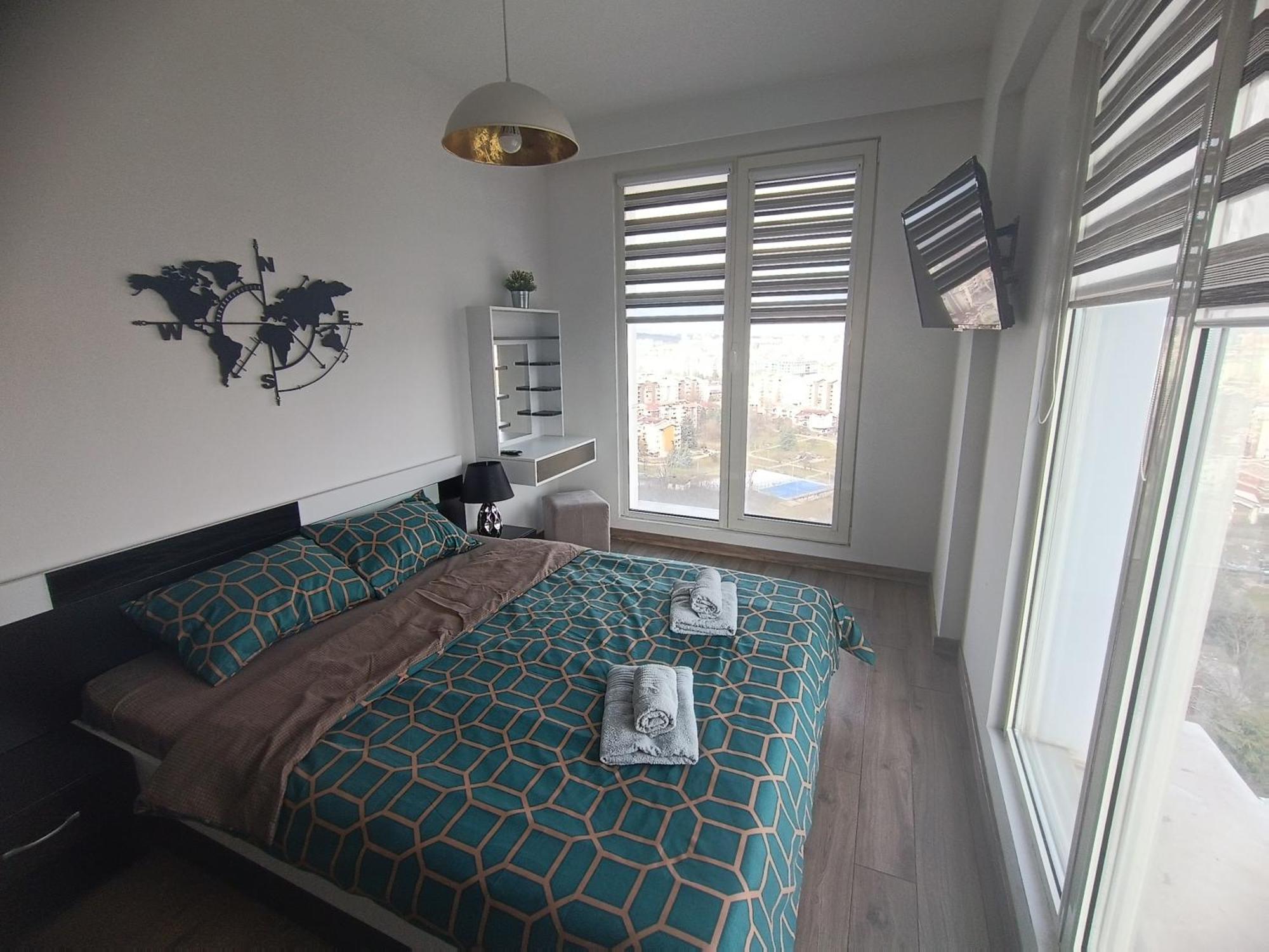 18Th & 16H Floor Secure Luxury Condos With Pool & Fitness Included In Price Skopje Exterior foto